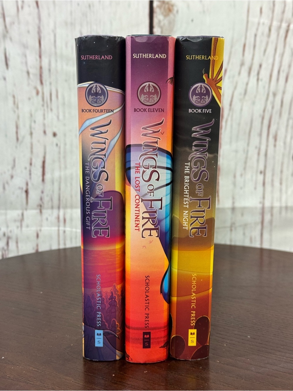 Young Adult Readers Tui T Sutherland Wings of Fire books 5,11 & 14  hardcover
